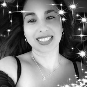 Meet your Posher, Maytee